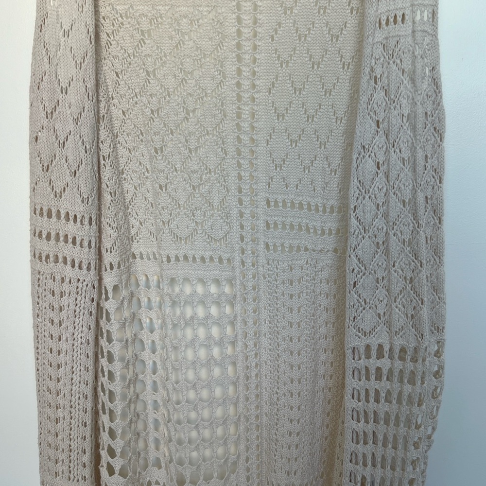 Freshman Beige Lace cover up - Picture 2 of 4